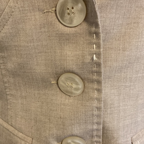 Vintage Versatile Casual Tan Blazer. Size 8. - Picture 8 of 13